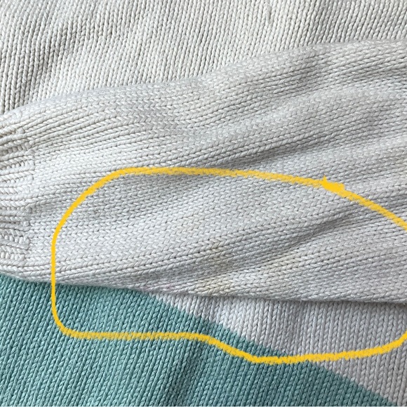 Vintage Hand Knit Winnie the Pooh Sweater - Picture 5 of 5